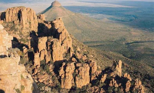 Eisan - desolate valley